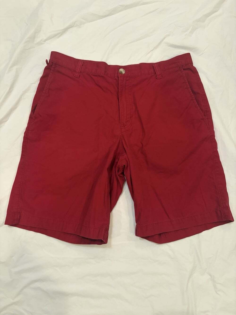 Columbia PFG Shorts Men's 34x10 Crimson Red Chinos Fishing